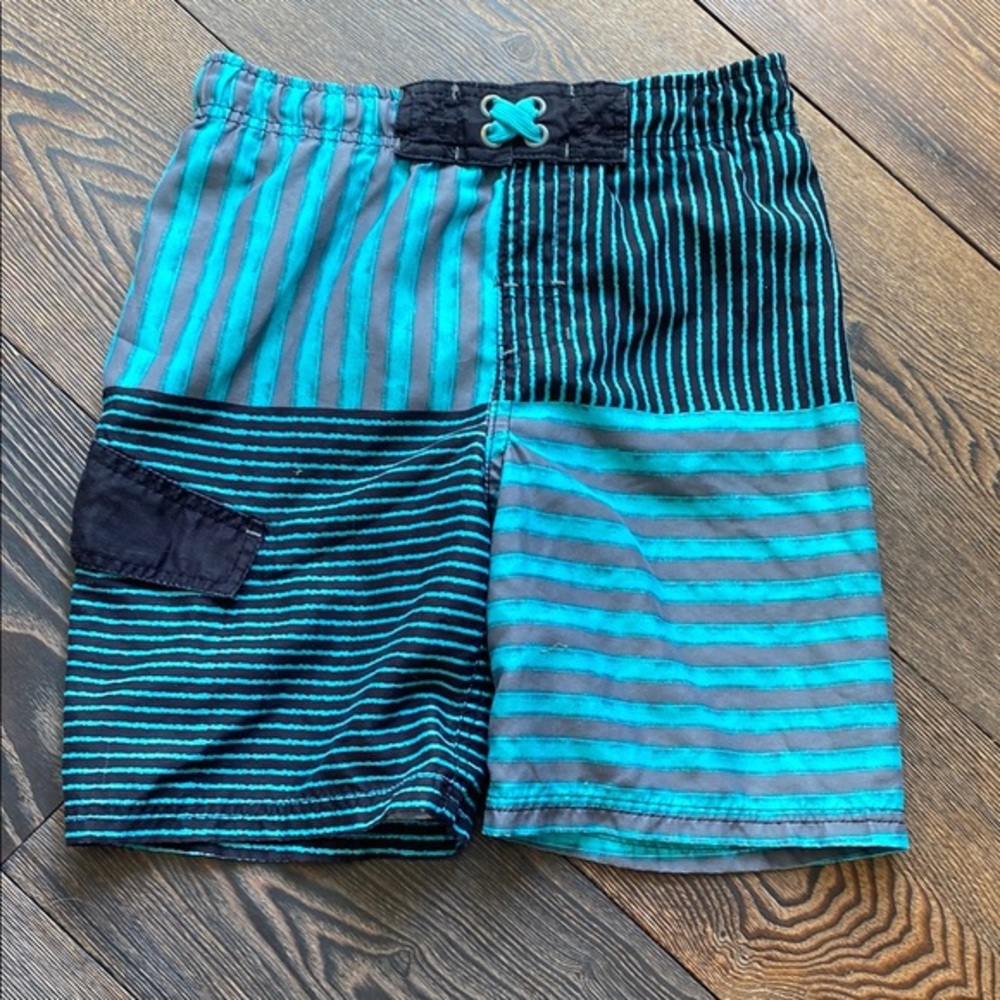 Bundle & Save CHEROKEE Boys Size Small Striped Turquoise & Black Swim‎ Shorts